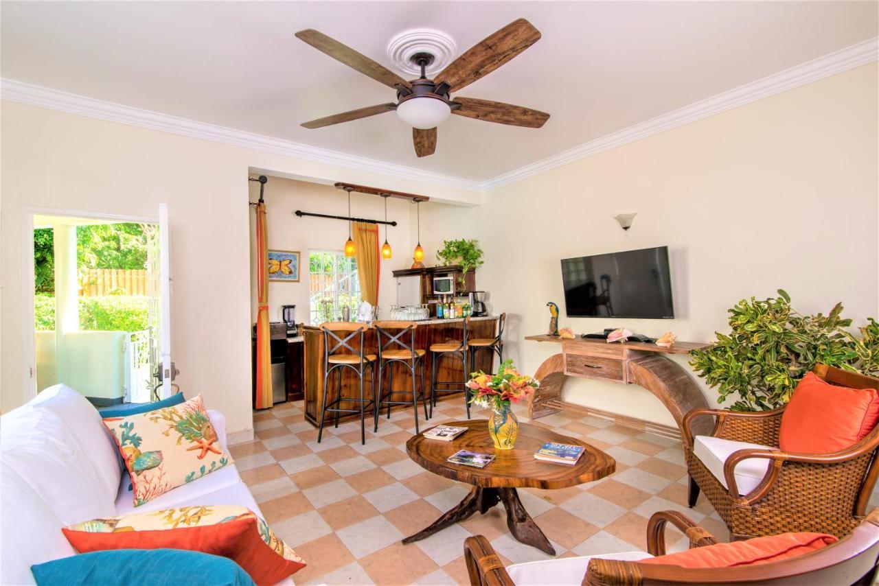 Mais Oui Villa Discovery Bay Exterior foto