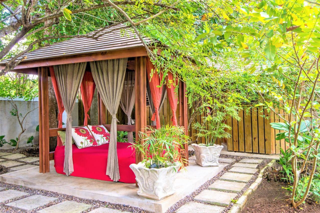 Mais Oui Villa Discovery Bay Exterior foto
